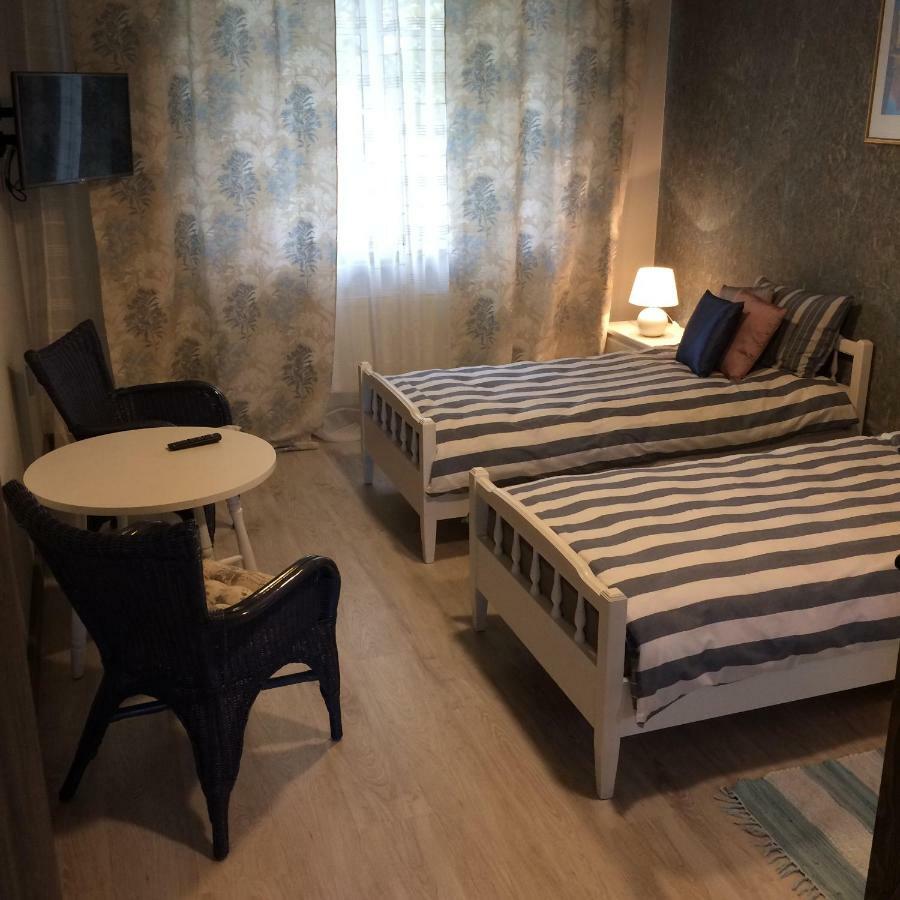 Dzirnavinas Motel Biksti Екстериор снимка