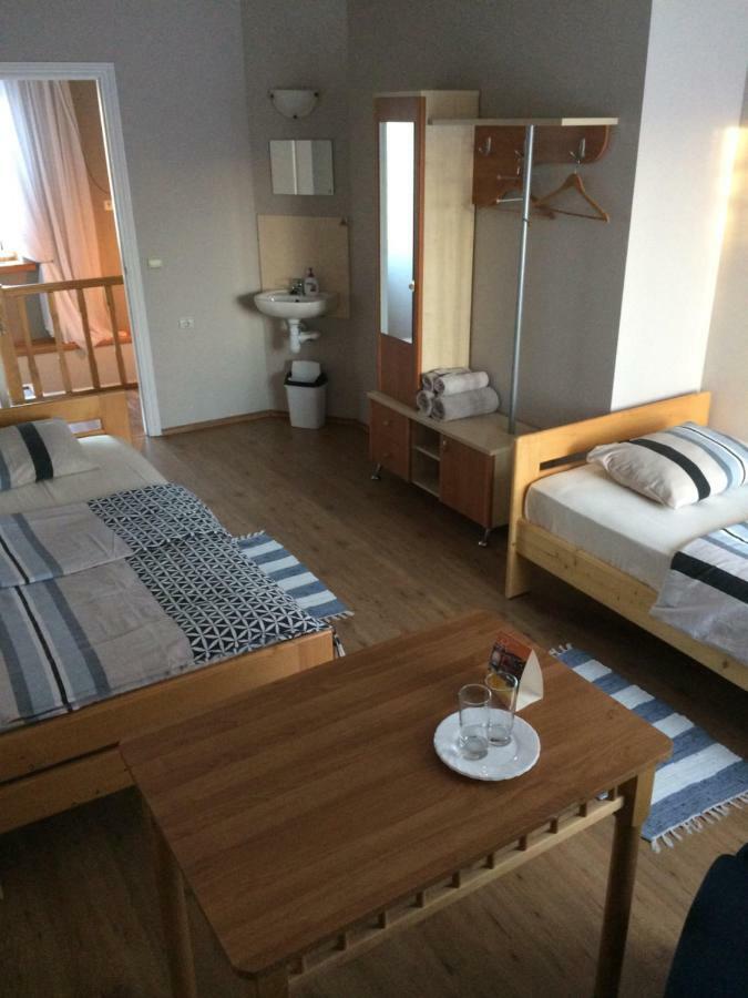 Dzirnavinas Motel Biksti Екстериор снимка