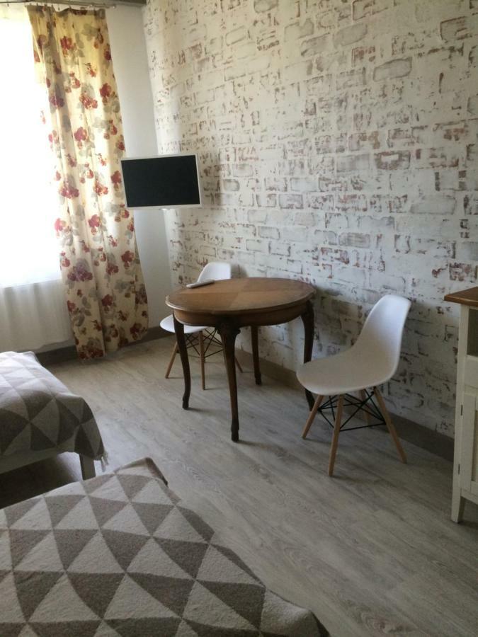 Dzirnavinas Motel Biksti Екстериор снимка